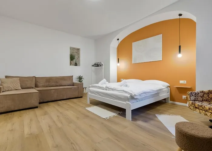 Apartmán Charming In Centre /w Ac *