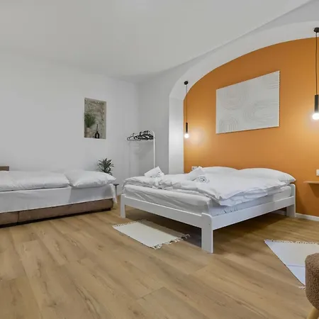 Charming In Centre /w Ac * Pozsony