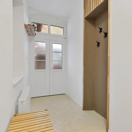 Charming In Centre /w Ac Pozsony