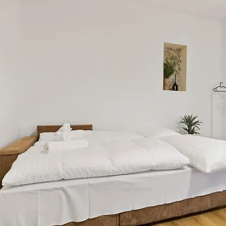 Apartman Charming In Centre /w Ac